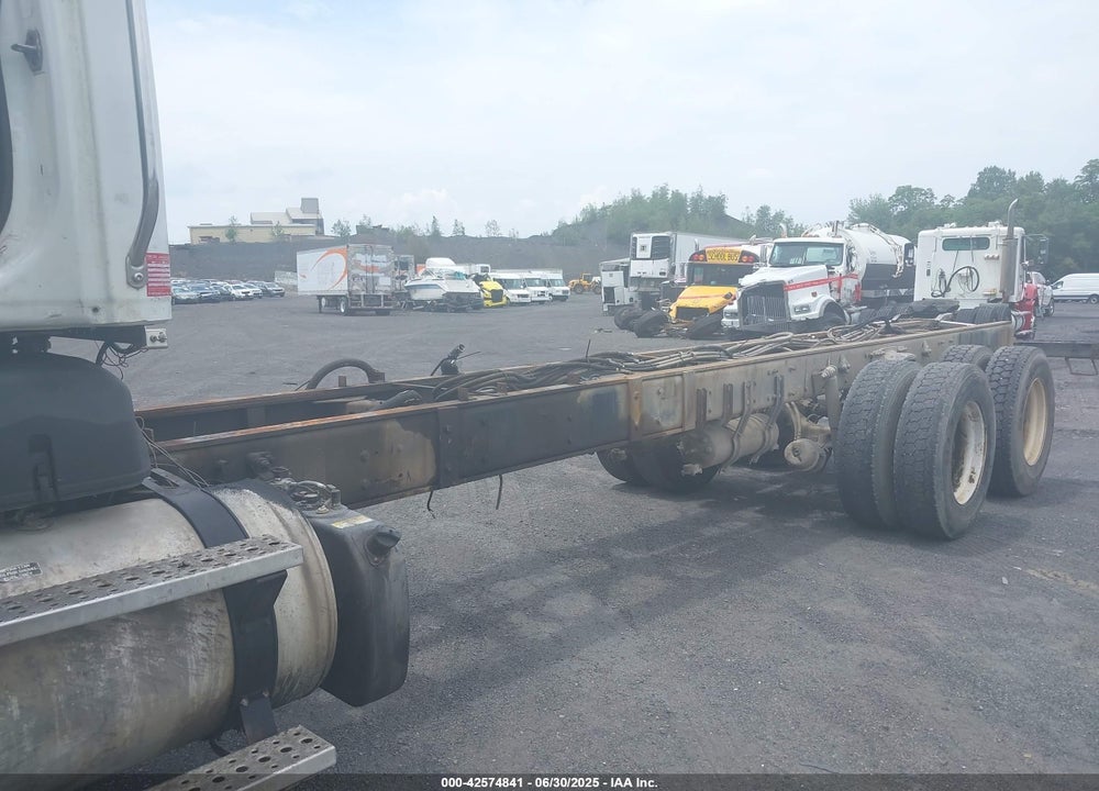 2012 FREIGHTLINER M2 106 HEAVY DUTY VIN: 1FVHC3BS3CHBL9983