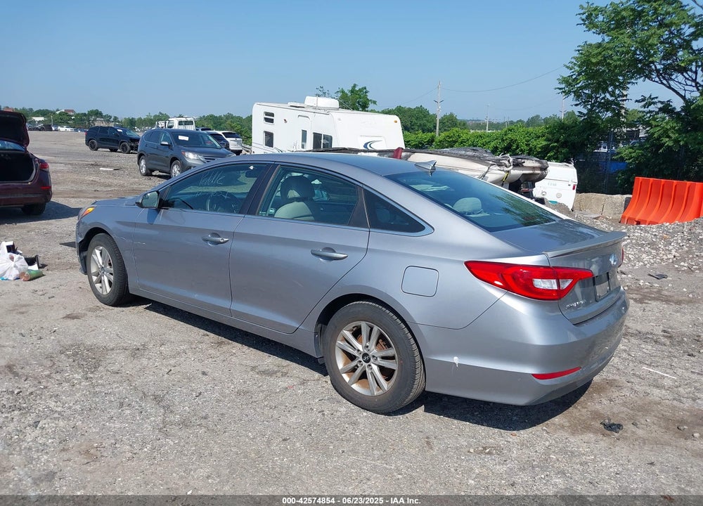 2015 HYUNDAI SONATA VIN: 5NPE24AF7FH040534