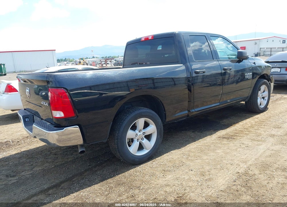 2024 RAM 1500 CLASSIC SLT 4X4 6'4 BOX VIN: 1C6RR7GG3RS149228