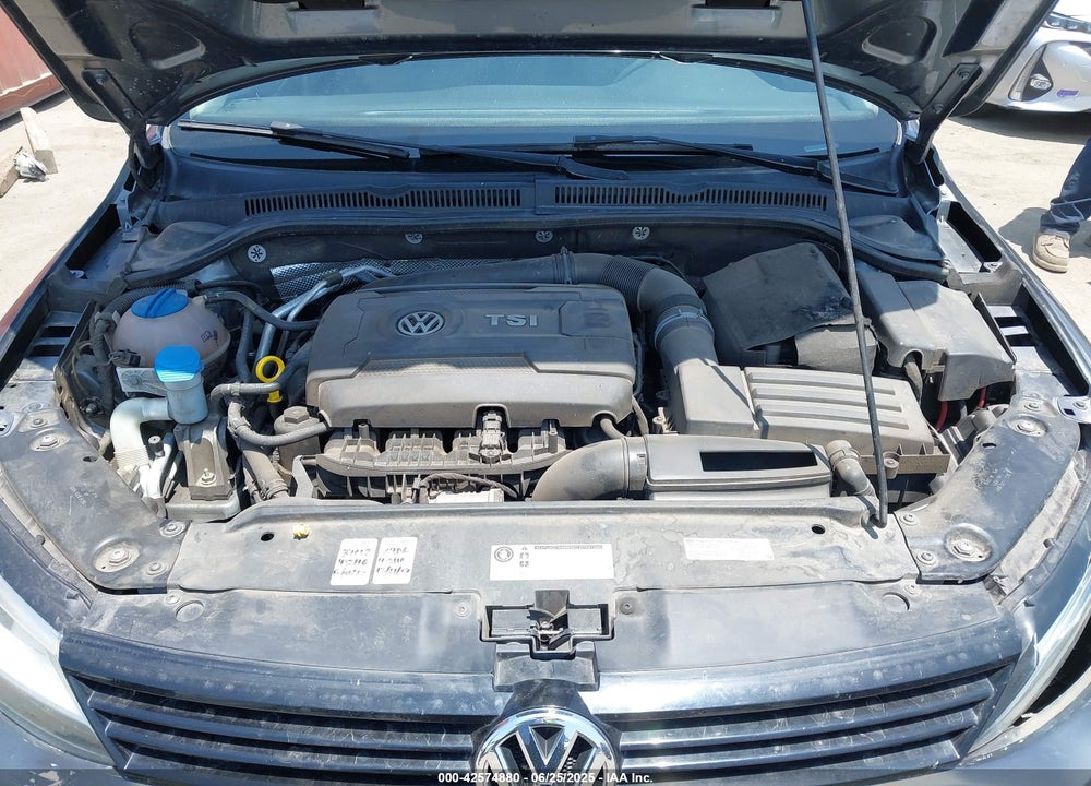 2014 VOLKSWAGEN JETTA VIN: 3VWD17AJ0EM247826