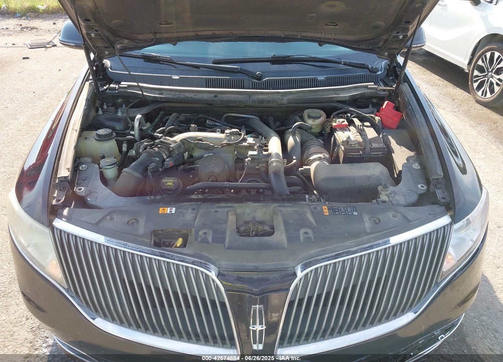 2014 LINCOLN MKT VIN: 2LMHJ5AT3EBL50718