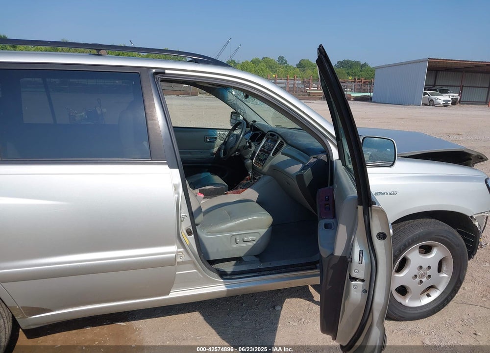 2004 TOYOTA HIGHLANDER LIMITED V6 VIN: JTEDP21A840024581