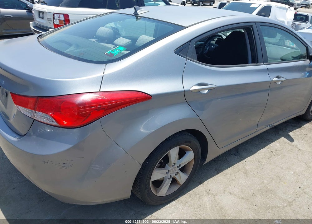 2012 HYUNDAI ELANTRA VIN: KMHDH4AE5CU371515