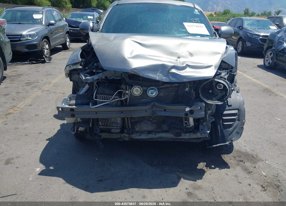 2011 NISSAN JUKE VIN: JN8AF5MR5BT018685