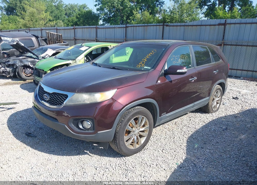 2011 KIA SORENTO VIN: 5XYKUDA26BG022876