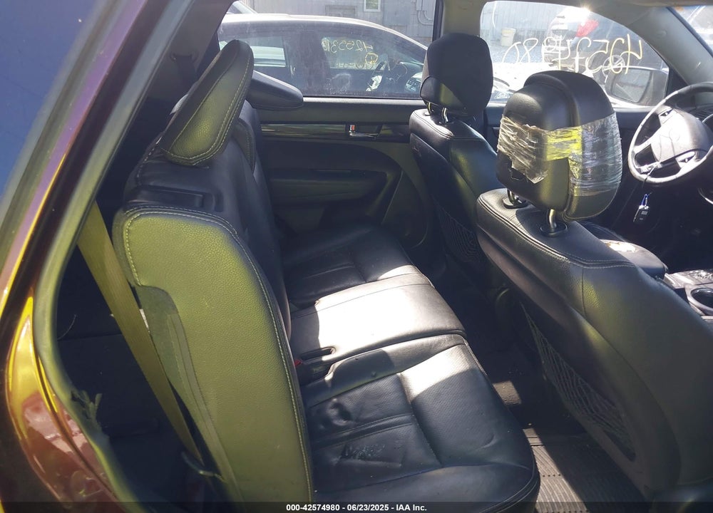 2011 KIA SORENTO VIN: 5XYKUDA26BG022876