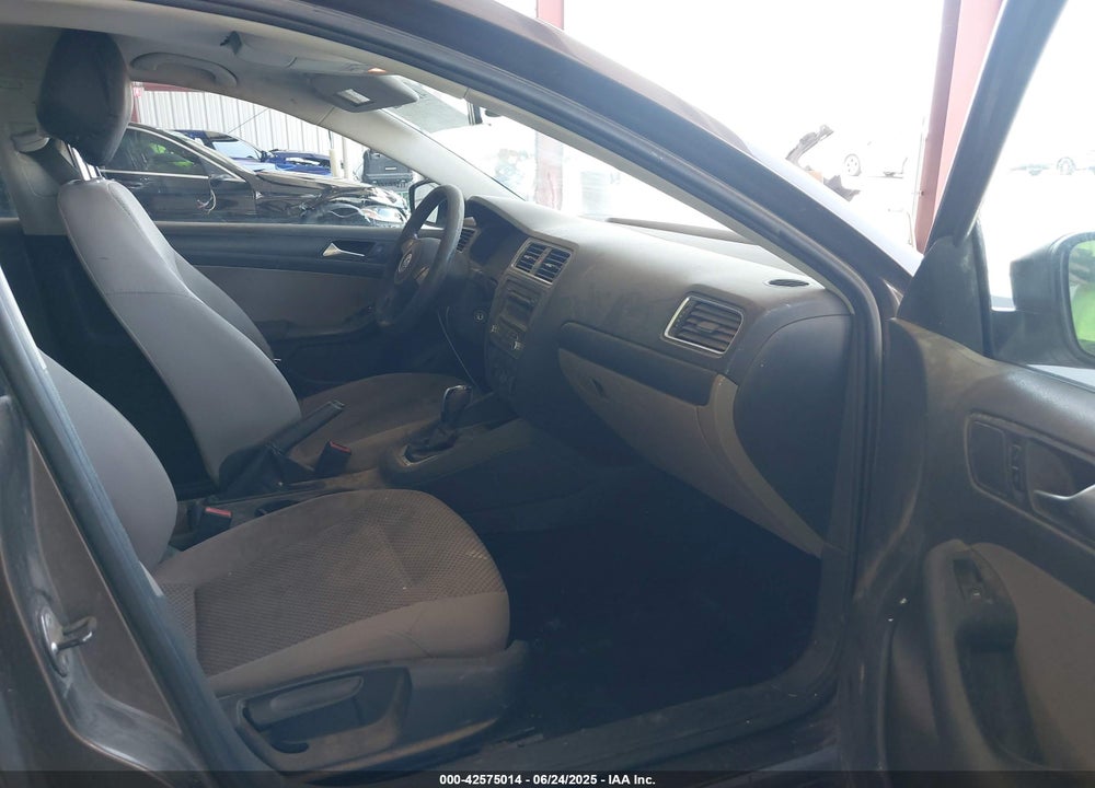 2012 VOLKSWAGEN JETTA 2.0L S VIN: 3VW2K7AJ4CM368067