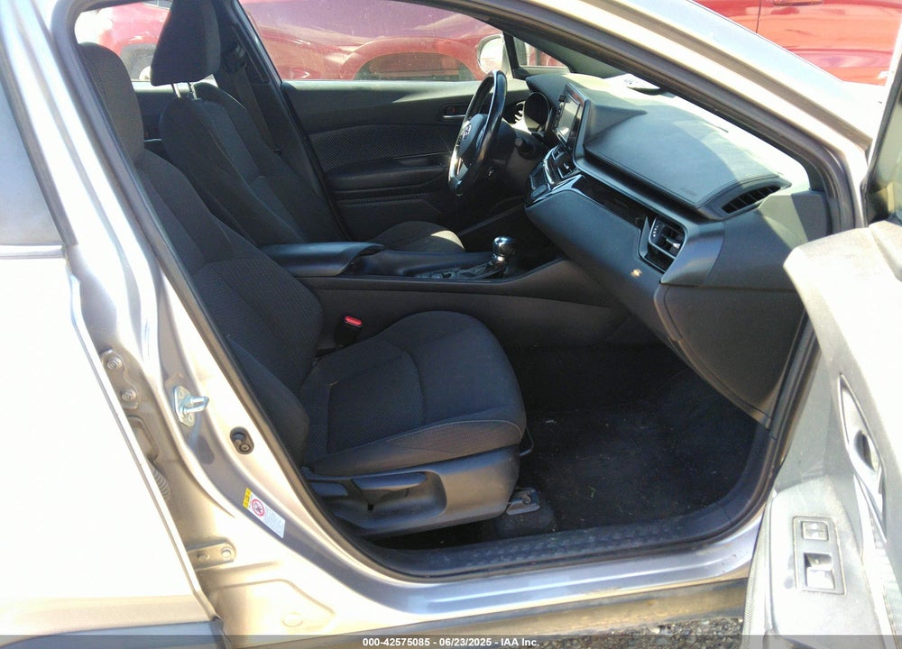 2018 TOYOTA C-HR VIN: NMTKHMBX4JR040789