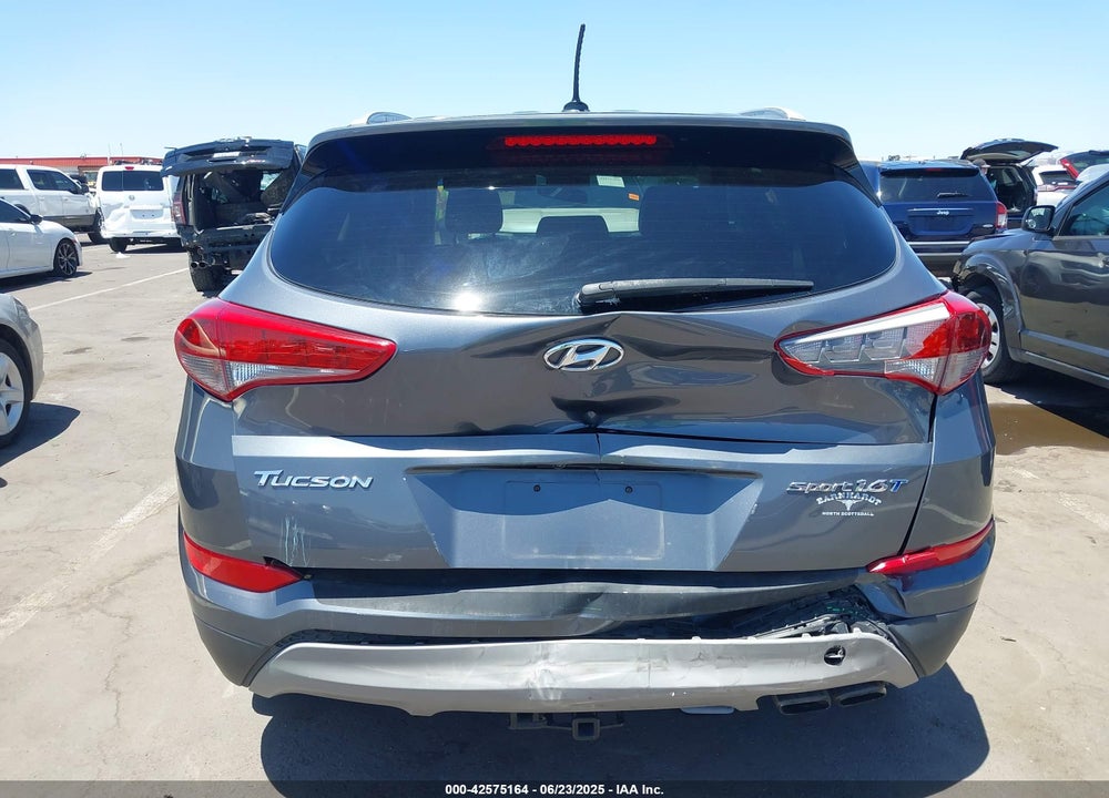 2017 HYUNDAI TUCSON SPORT VIN: KM8J33A29HU312752
