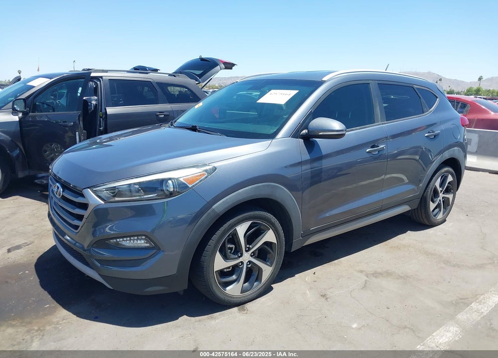 2017 HYUNDAI TUCSON SPORT VIN: KM8J33A29HU312752