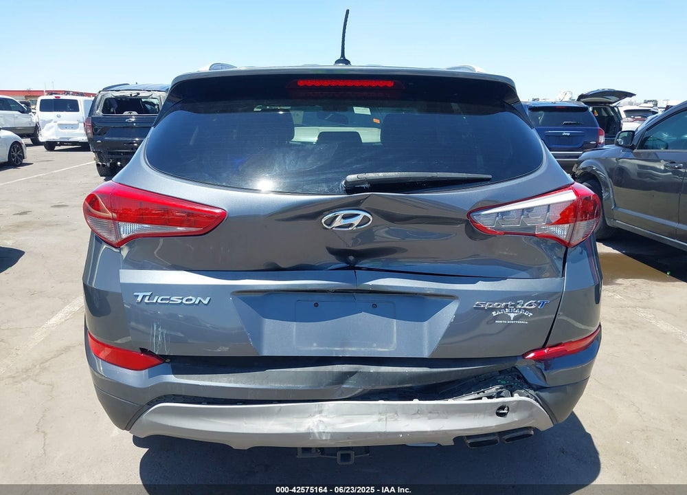 2017 HYUNDAI TUCSON SPORT VIN: KM8J33A29HU312752