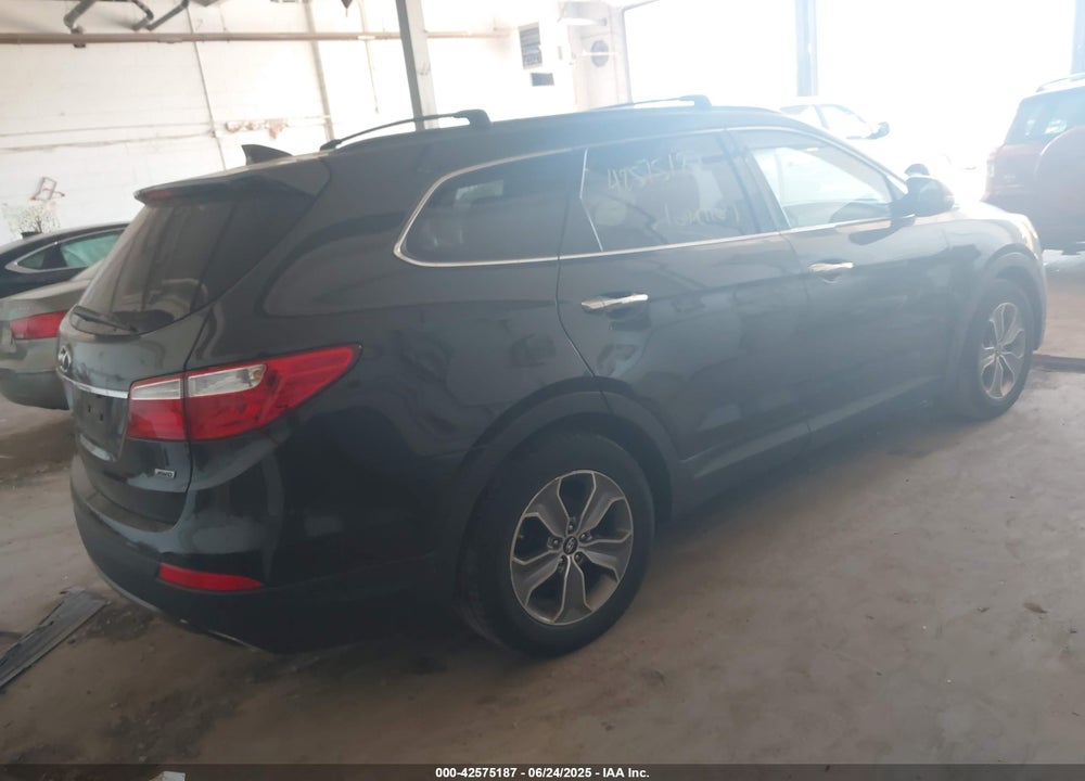 2013 HYUNDAI SANTA FE VIN: KM8SNDHF8DU032361