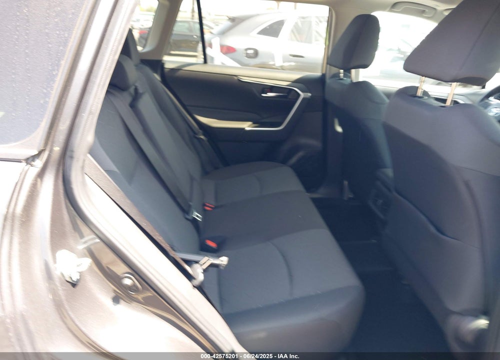 2024 TOYOTA RAV4 VIN: 2T3W1RFV1RW329216
