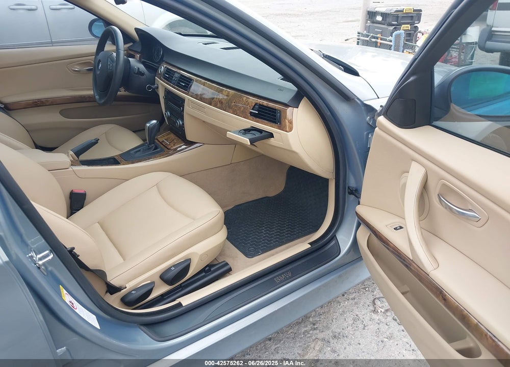 2007 BMW 328 VIN: WBAVC53577FZ81305
