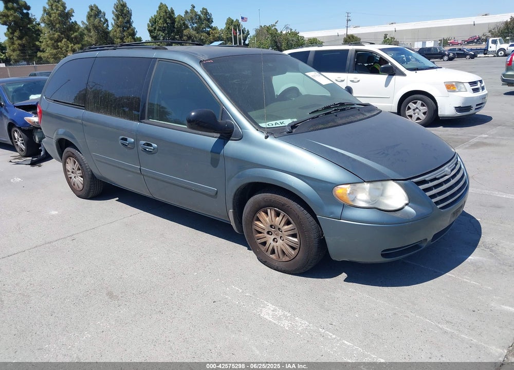 2007 CHRYSLER TOWN & COUNTRY LX VIN: 2A8GP44R17R248535