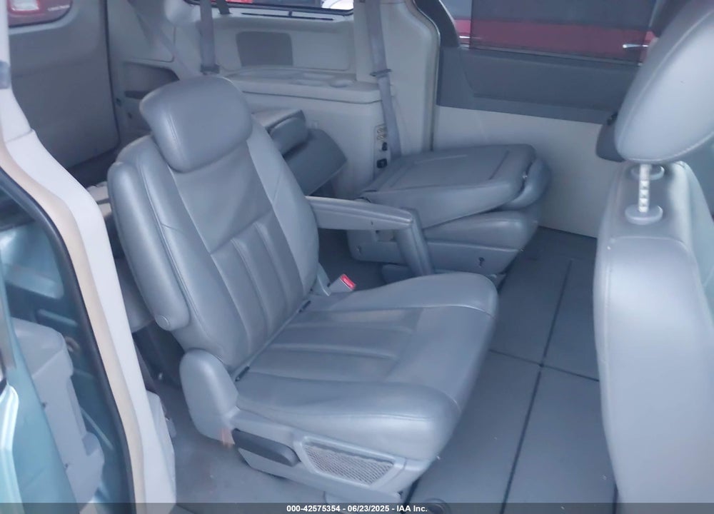 2008 CHRYSLER TOWN & COUNTRY TOURING VIN: 2A8HR54P88R643378