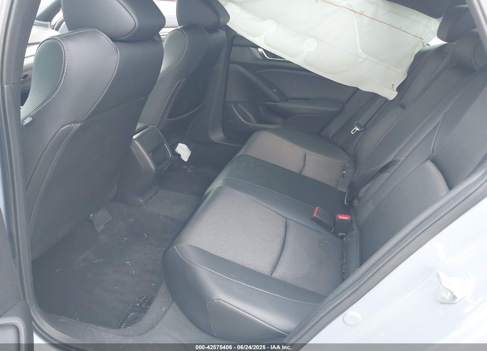 2022 HONDA ACCORD HYBRID SPORT VIN: 1HGCV3F28NA027443