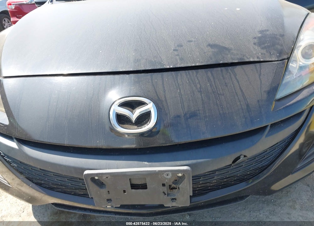 2011 MAZDA MAZDA3 VIN: JM1BL1UG2B1467379