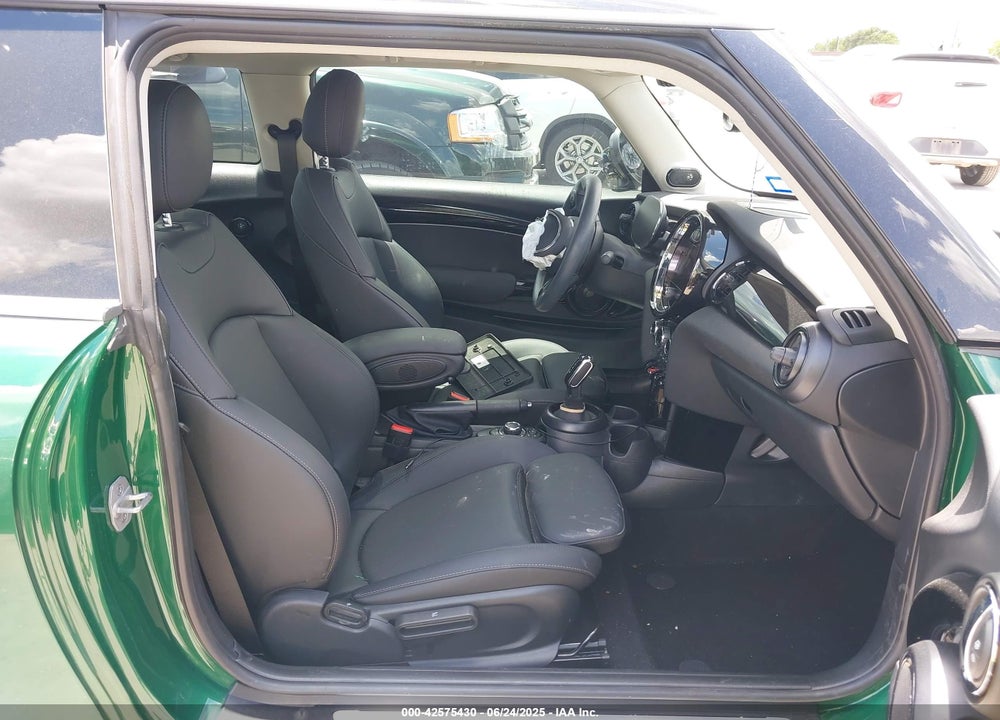 2024 MINI COOPER VIN: WMW53DH07R2V37357