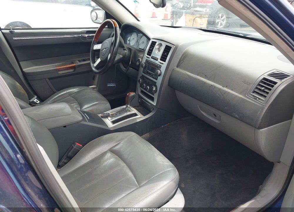 2005 CHRYSLER 300C VIN: 2C3AA63H05H659760