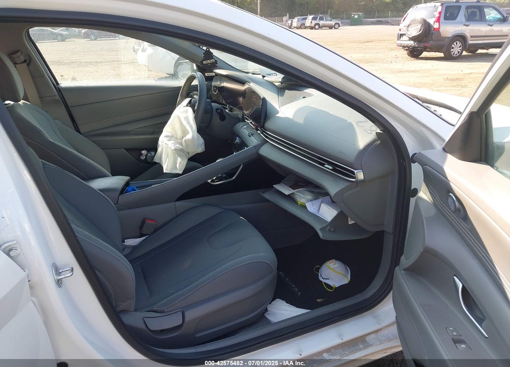 2023 HYUNDAI ELANTRA VIN: 5NPLS4AG4PH088512