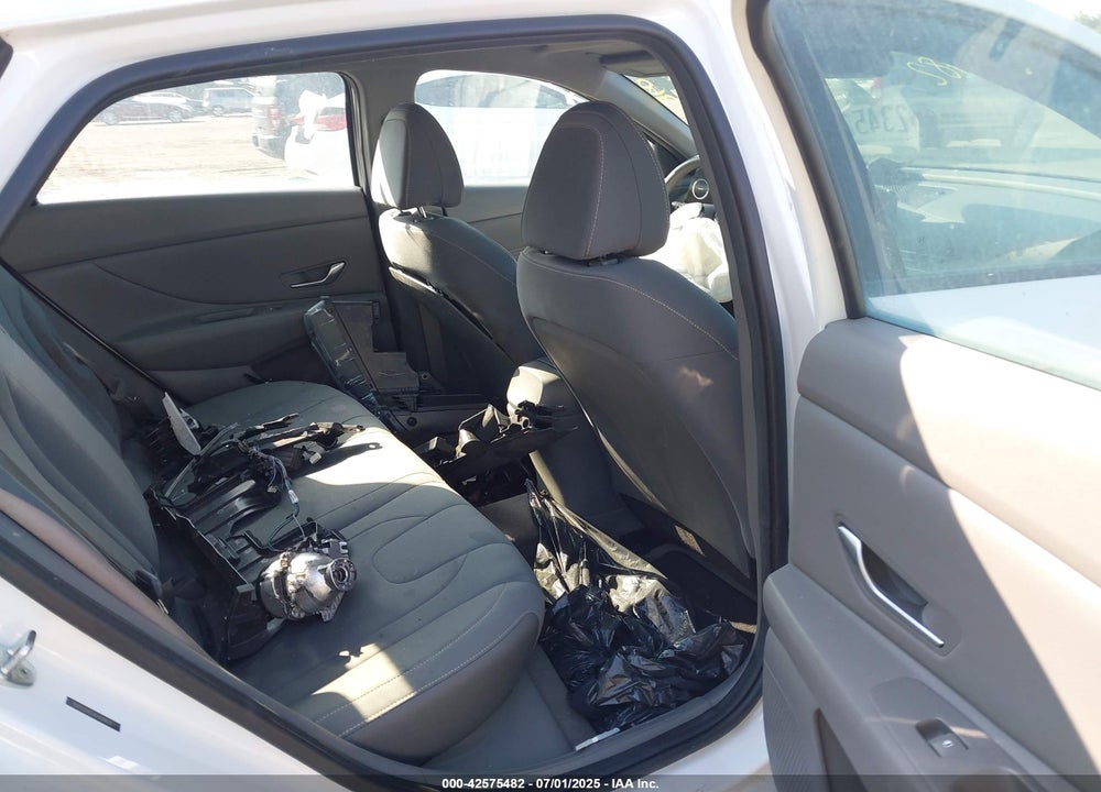 2023 HYUNDAI ELANTRA VIN: 5NPLS4AG4PH088512