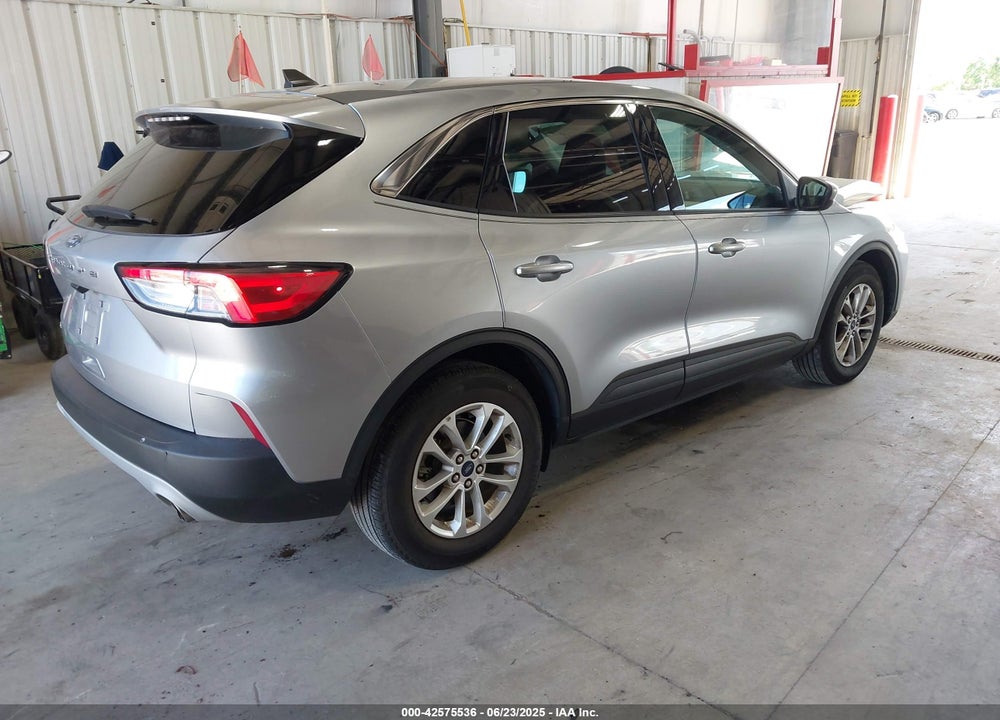 2021 FORD ESCAPE VIN: 1FMCU0G65MUA08195