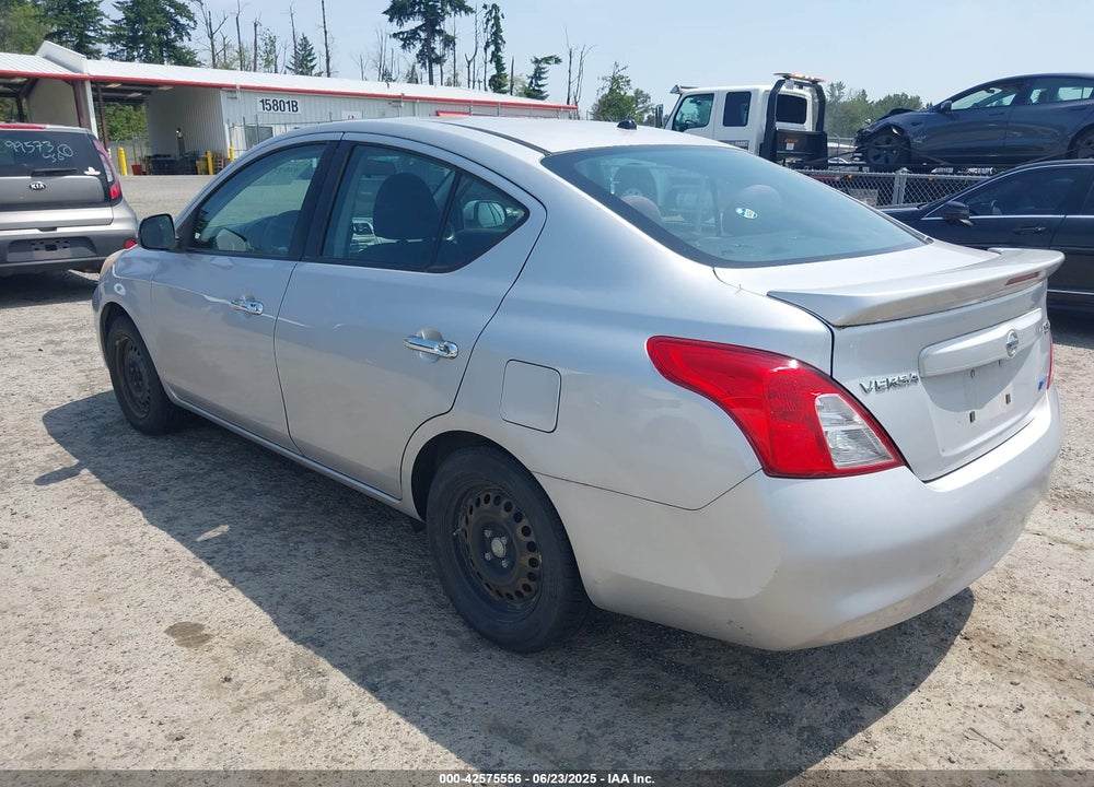 2014 NISSAN VERSA 1.6 SV VIN: 3N1CN7AP9EL818844