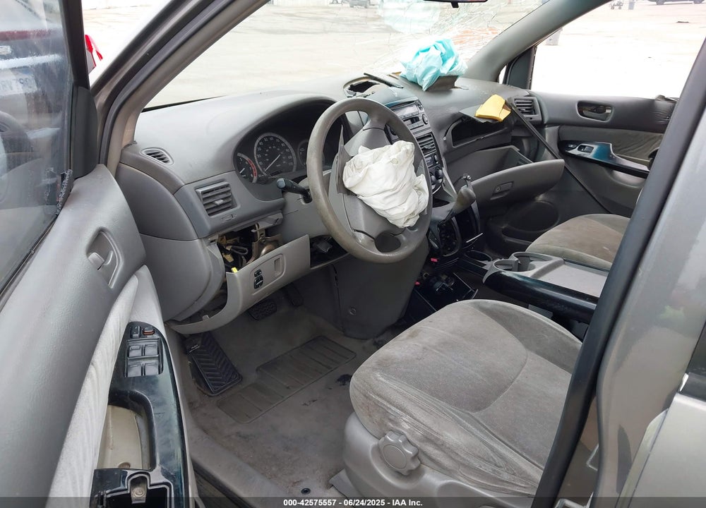 2004 TOYOTA SIENNA VIN: 5TDZA23C84S119066