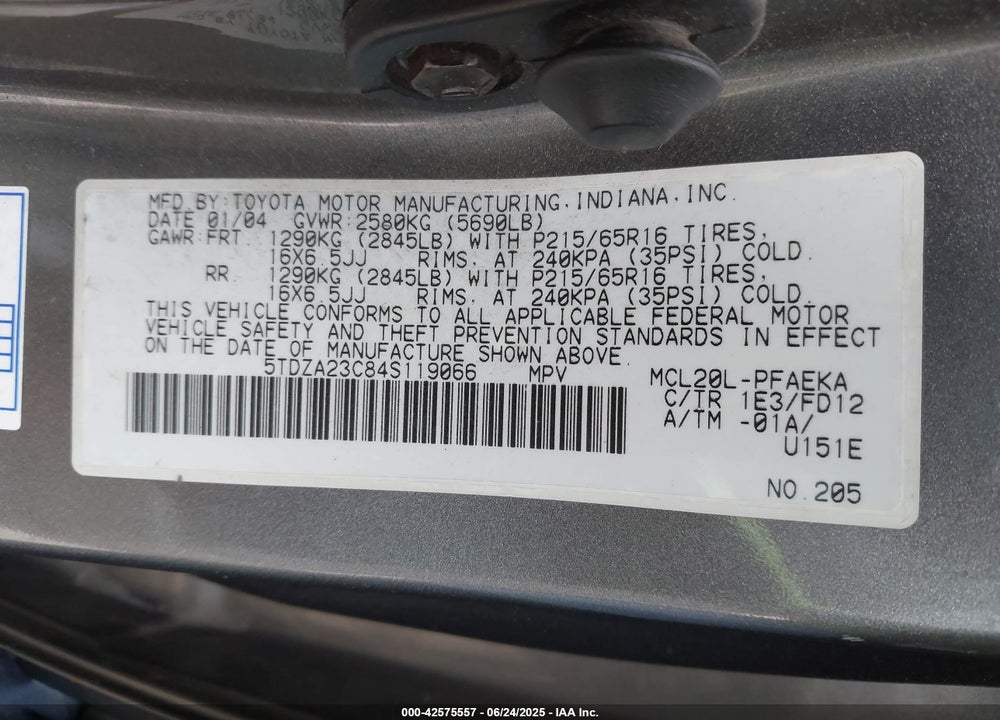 2004 TOYOTA SIENNA VIN: 5TDZA23C84S119066