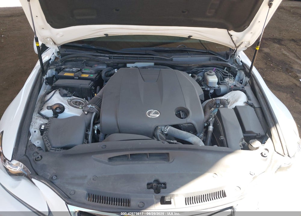 2014 LEXUS IS250 VIN: JTHBF1D21E5032683