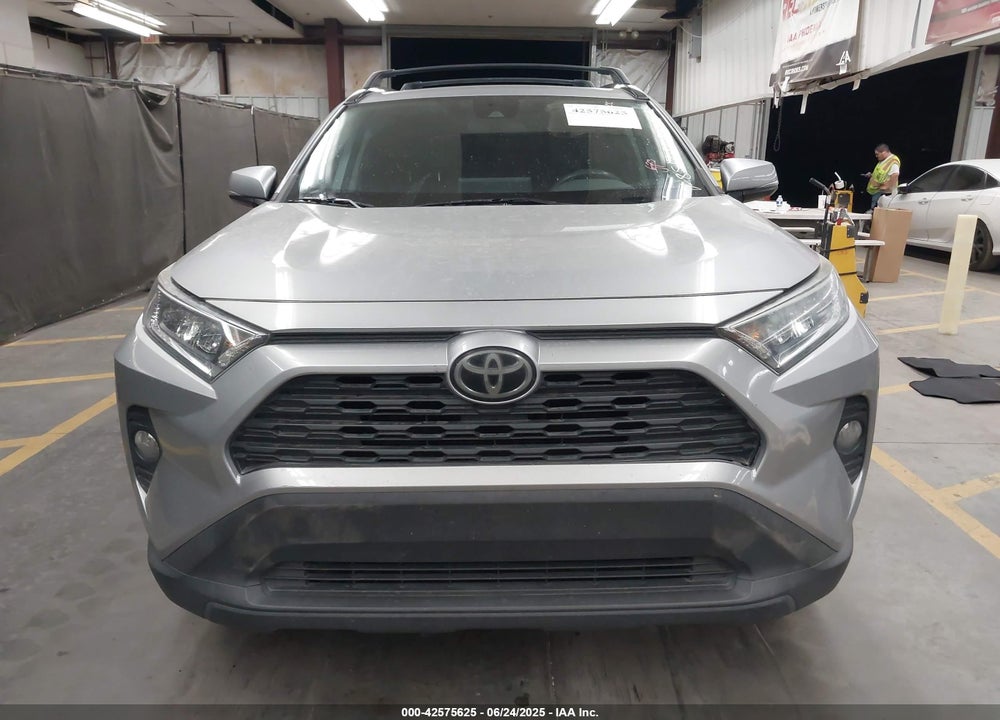 2019 TOYOTA RAV4 VIN: 2T3W1RFV4KW048517