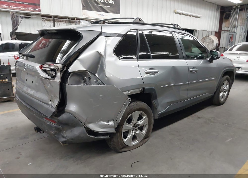 2019 TOYOTA RAV4 VIN: 2T3W1RFV4KW048517