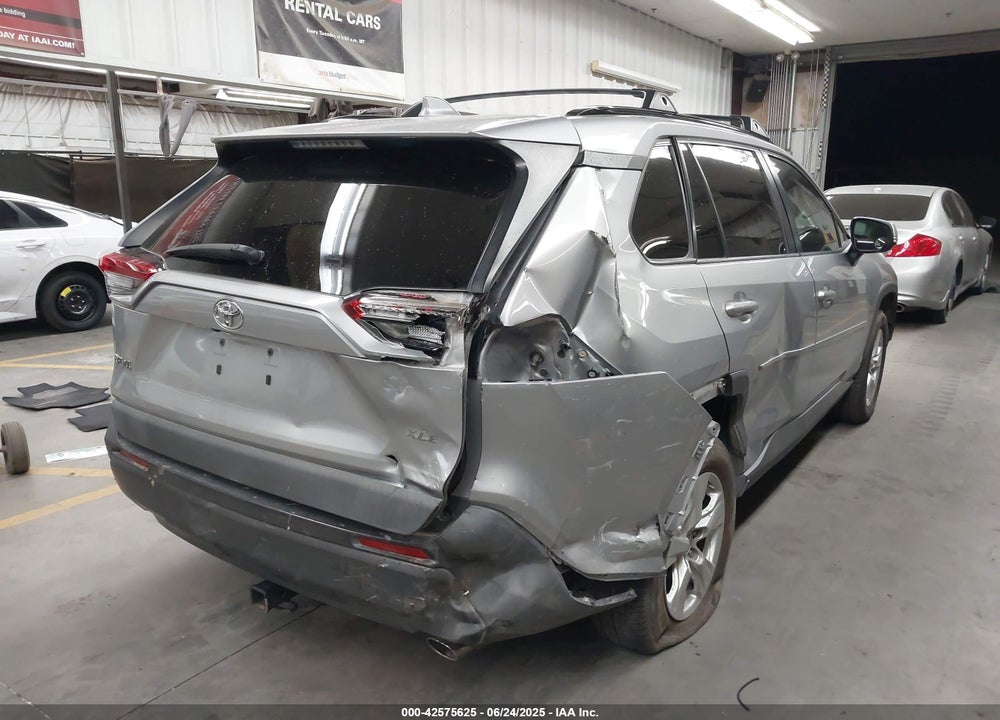 2019 TOYOTA RAV4 VIN: 2T3W1RFV4KW048517