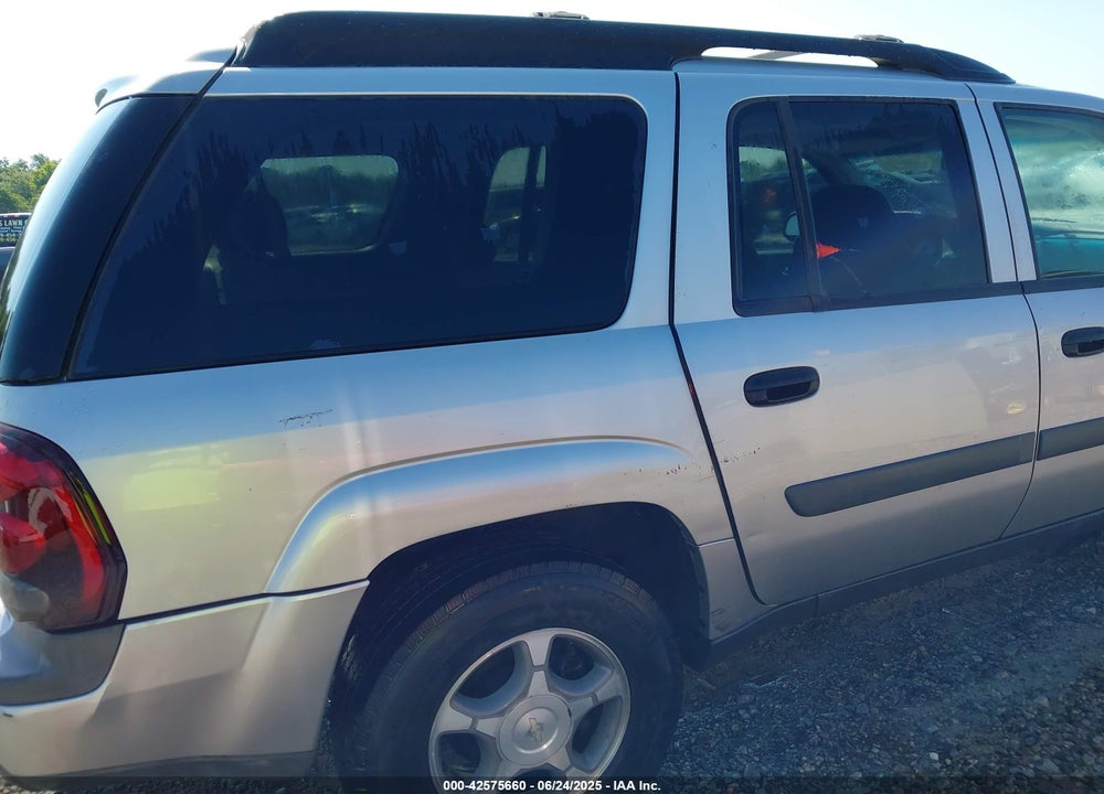 2005 CHEVROLET TRAILBLAZER EXT LS VIN: 1GNES16S956110488
