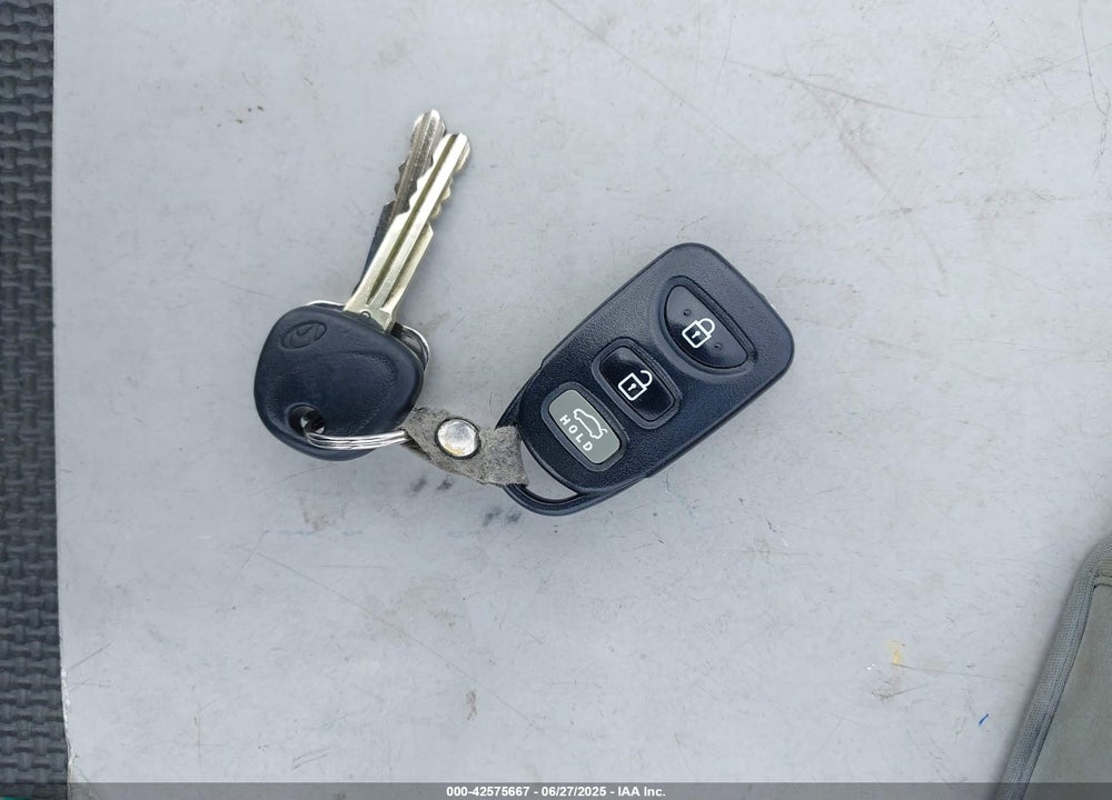 2015 HYUNDAI ELANTRA VIN: 5NPDH4AE5FH583513