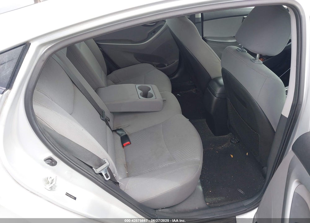 2015 HYUNDAI ELANTRA VIN: 5NPDH4AE5FH583513