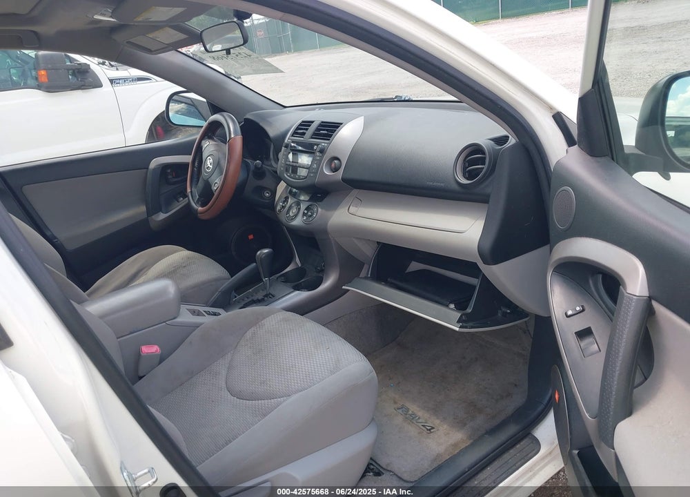 2008 TOYOTA RAV4 LIMITED VIN: JTMZD31V585106403
