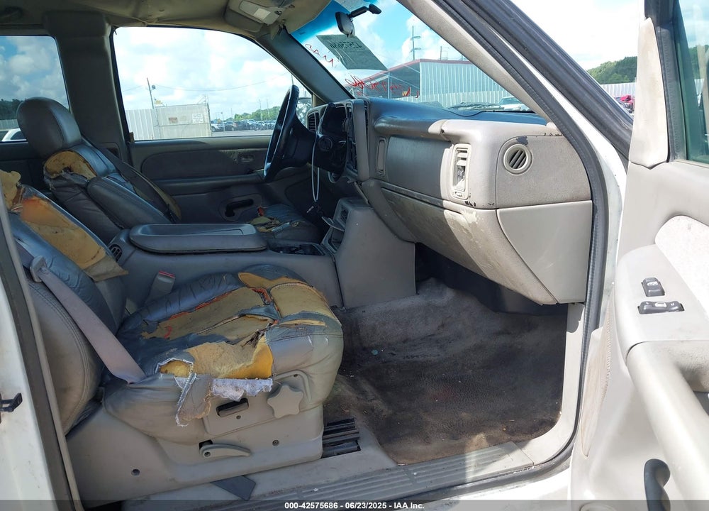2000 CHEVROLET SILVERADO 1500 LS VIN: 1GCEC19V2YZ307288