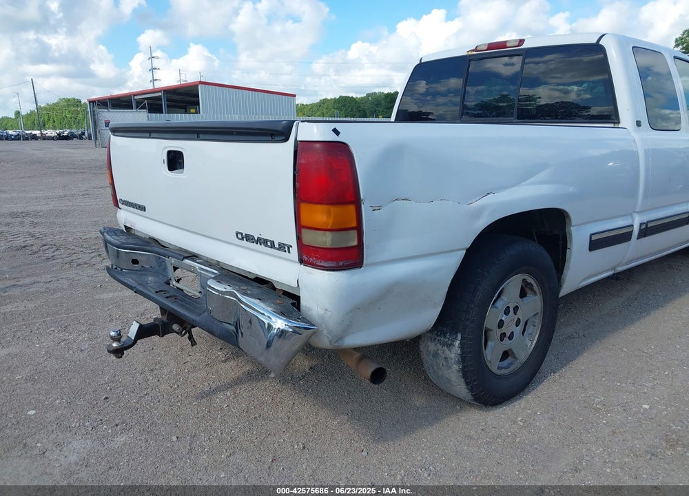2000 CHEVROLET SILVERADO 1500 LS VIN: 1GCEC19V2YZ307288