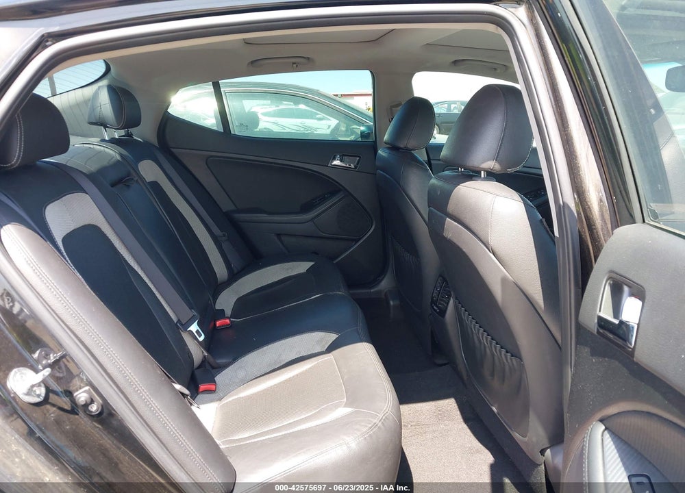 2011 KIA OPTIMA SX VIN: KNAGR4A65B5117154