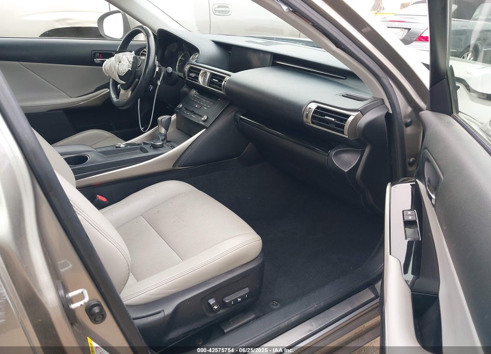 2015 LEXUS IS250 VIN: JTHBF1D26F5048136