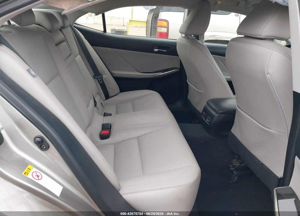 2015 LEXUS IS250 VIN: JTHBF1D26F5048136