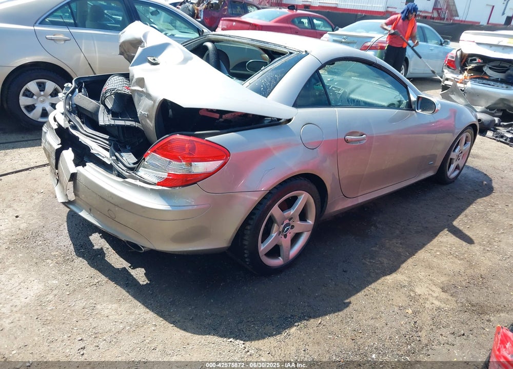 2005 MERCEDES-BENZ SLK 350 VIN: WDBWK56F45F030313