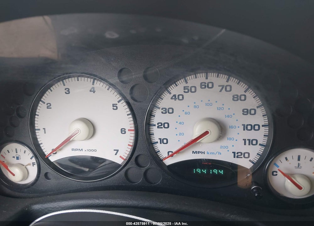 2003 JEEP LIBERTY SPORT VIN: 1J4GK48K13W559574