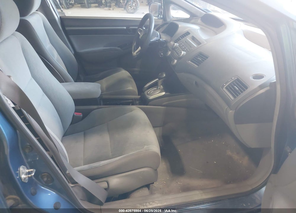 2010 HONDA CIVIC VIN: 19XFA1F84AE027690