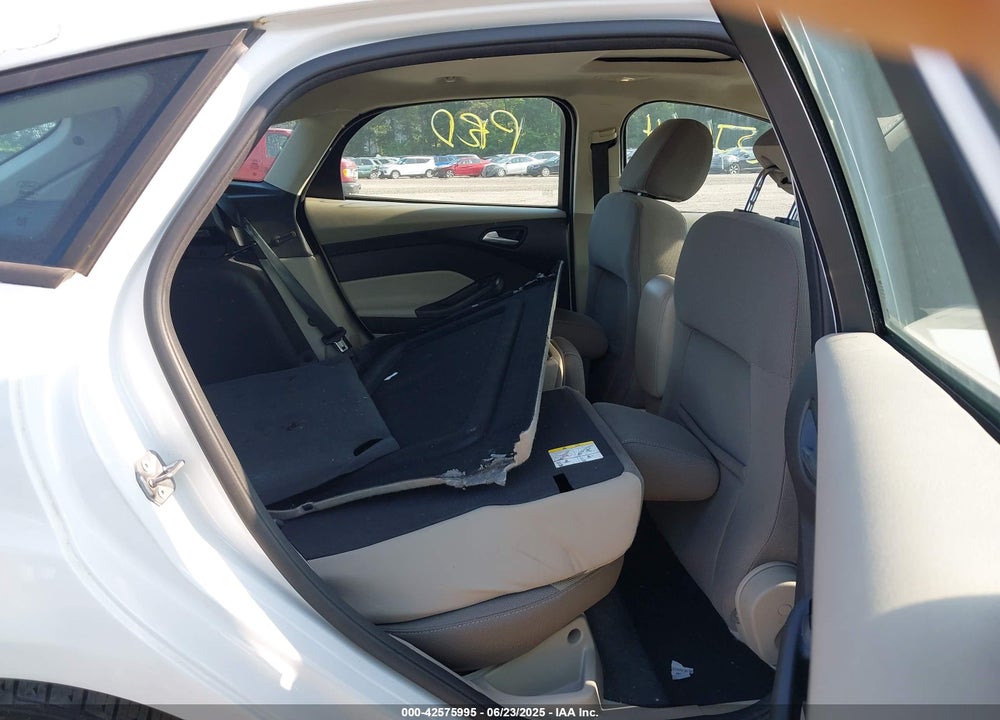 2014 FORD FOCUS VIN: 1FADP3K25EL301338