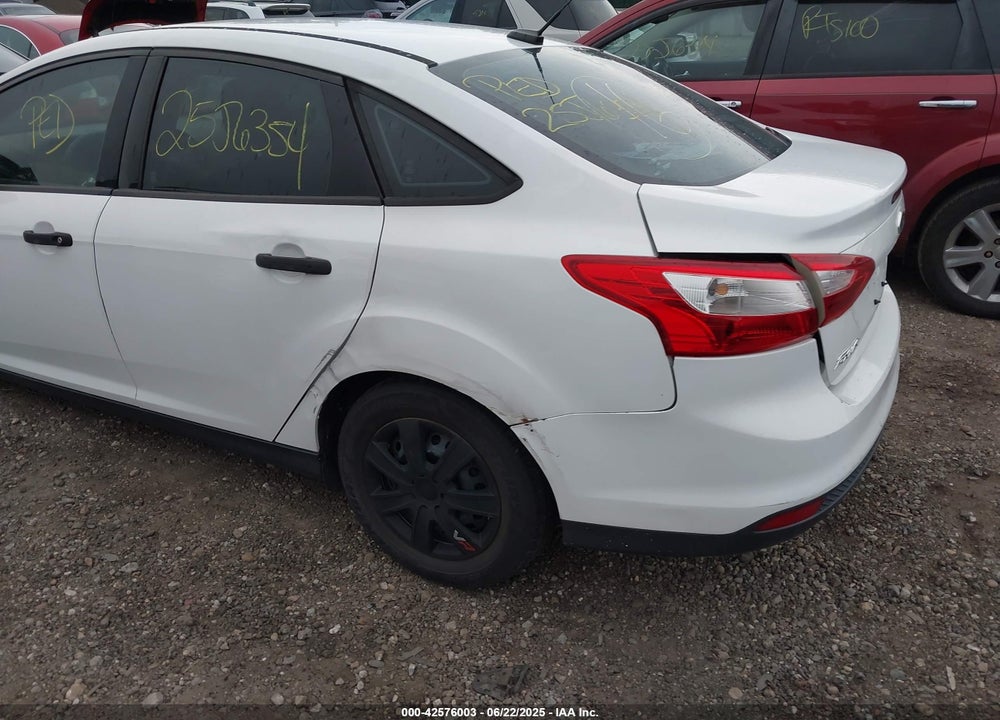 2014 FORD FOCUS VIN: 1FADP3E23EL171331