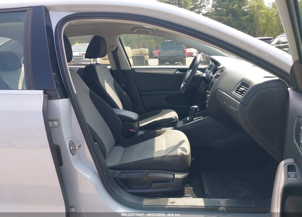 2017 VOLKSWAGEN JETTA VIN: 3VW2B7AJ3HM355088