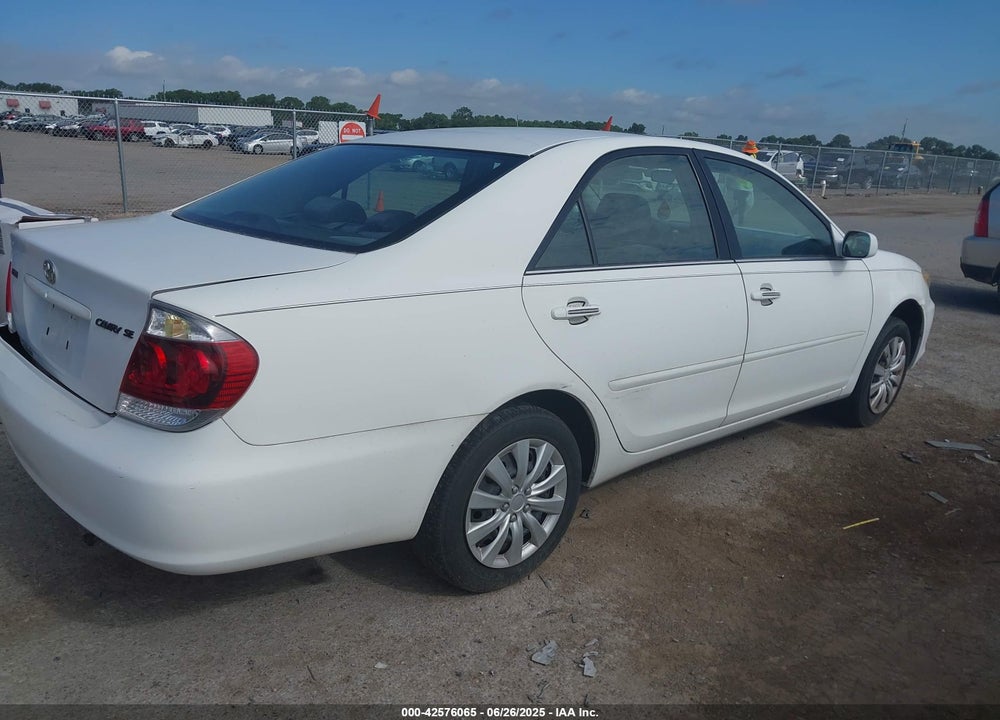 2005 TOYOTA CAMRY VIN: 4T1BE32K95U538752